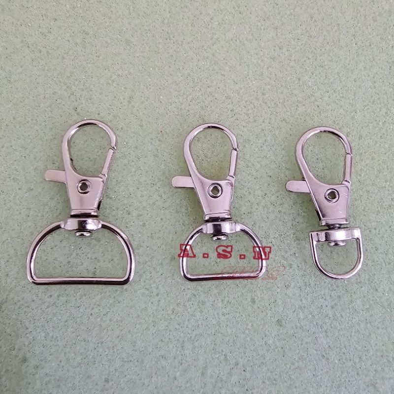 

Kew Kew Kait Besi Cantelan Gantungan Id Card Bahan Nikel Mengkilap