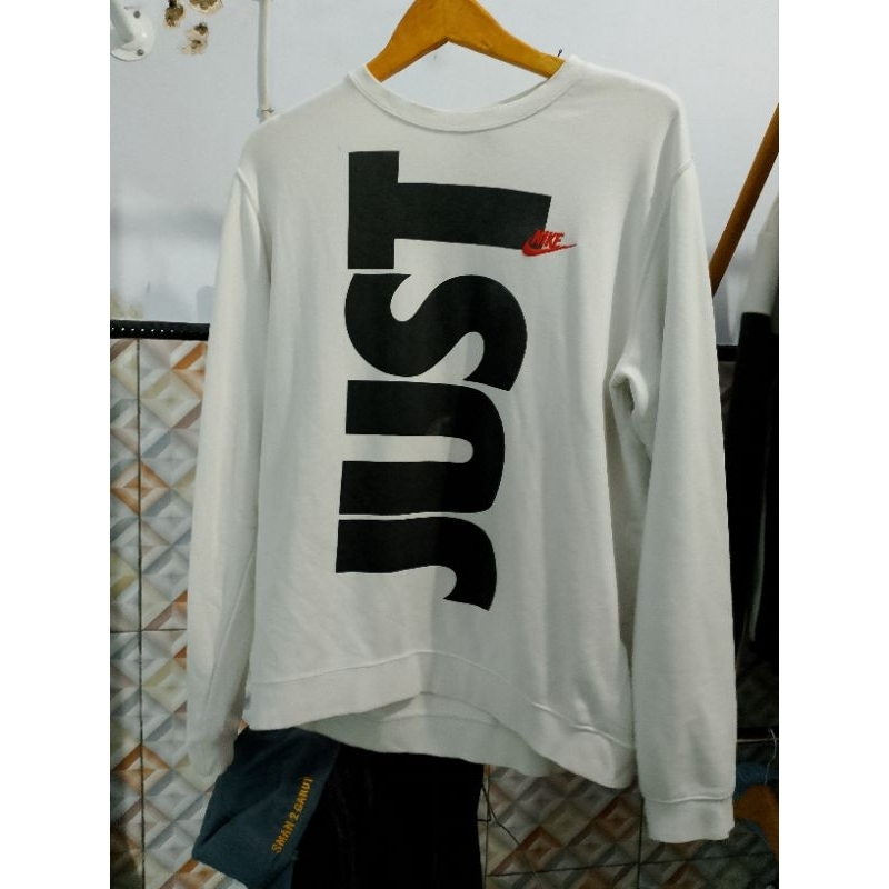 CN Nike big logo
