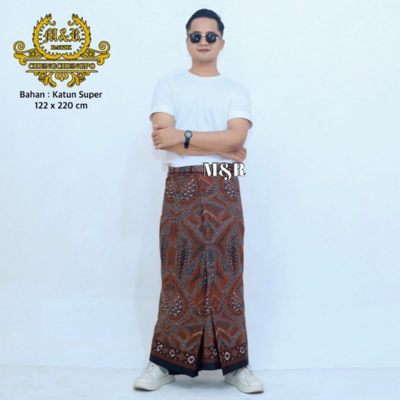 SARUNG BATIK MOTIF GAJAH MADA