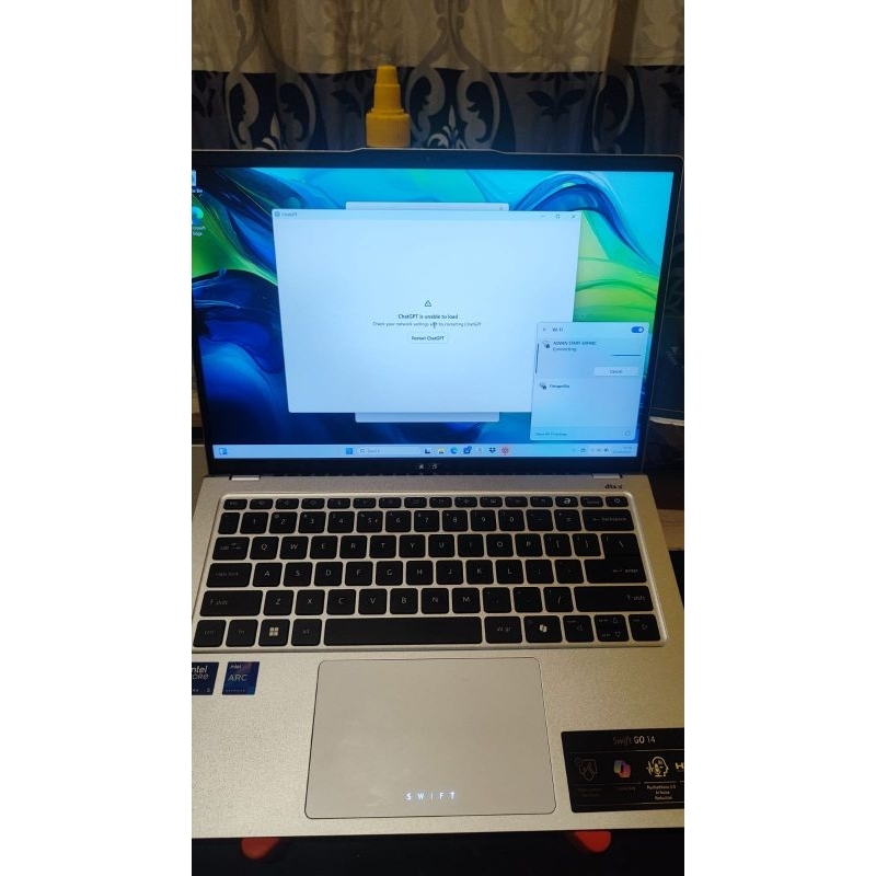 Acer Swift Go 14 with AI warna pure silver