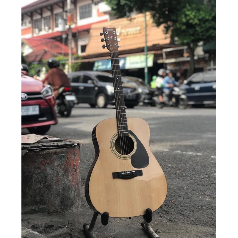 Gitar Akustik Yamaha  F310 Original