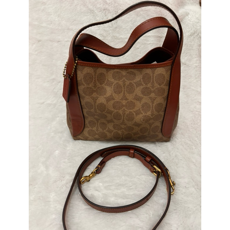 preloved coach hadley hobo