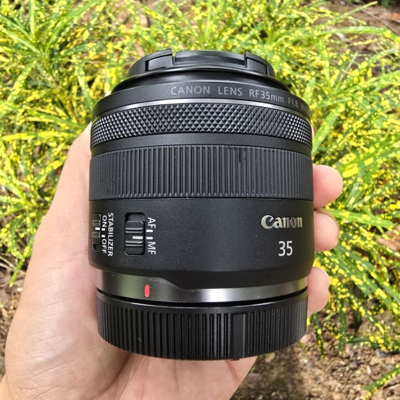 Lensa Canon RF 35mm 1.8 Macro IS STM Second