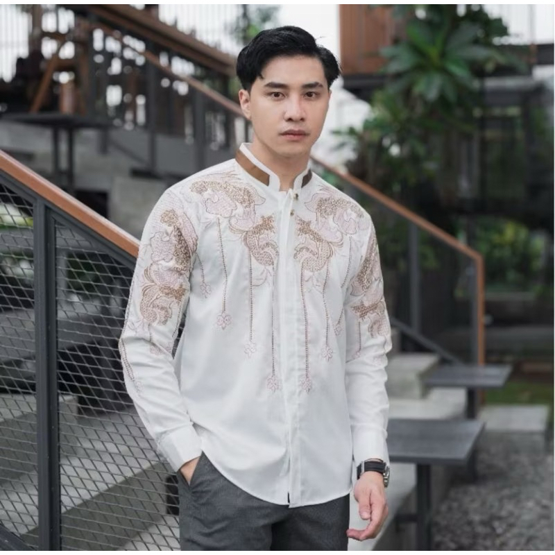 Kemeja Bordir Pria NUC.ID Kamal 02 (Putih Tulang)