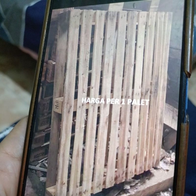 

Pallet kayu ukuran 100x100x12 cm kapasitas 1 ton