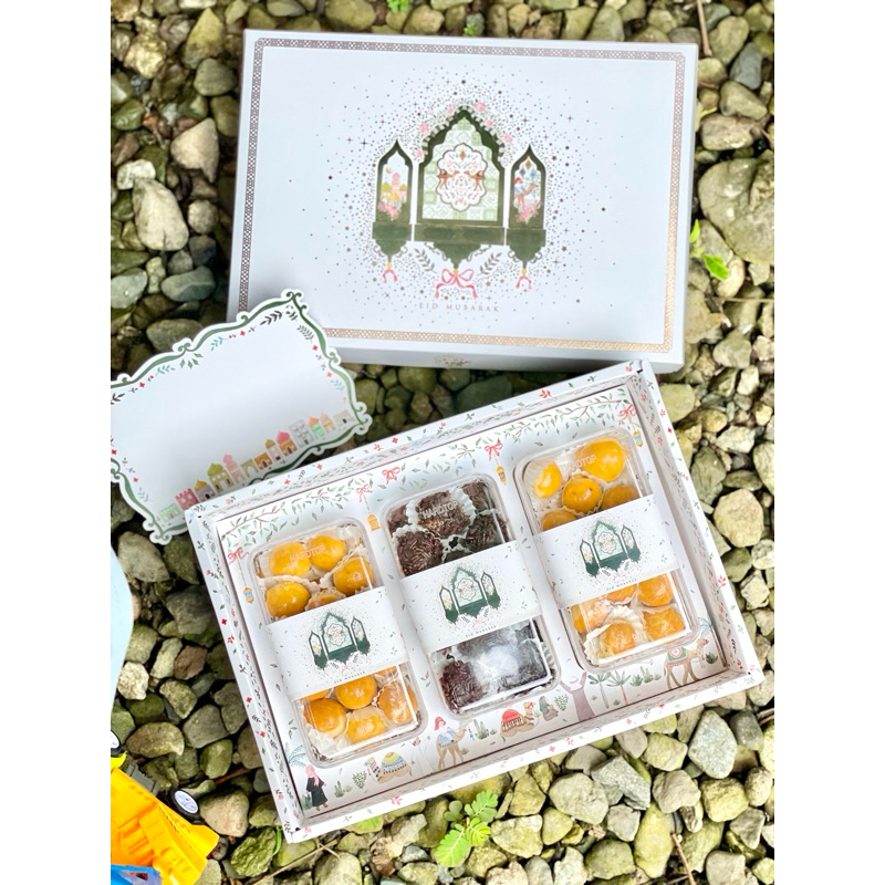 

Laila Eid Hampers Cookies