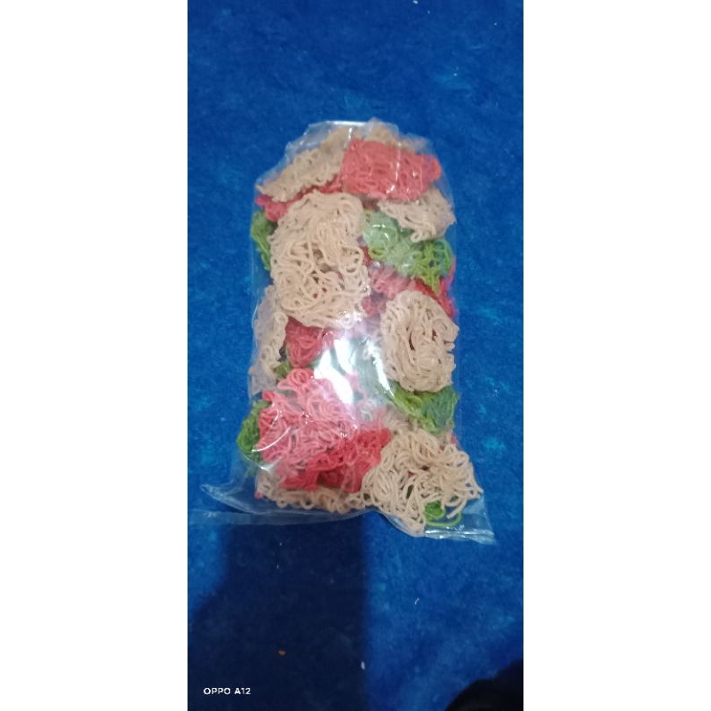 

kerupuk petulo/pattolah