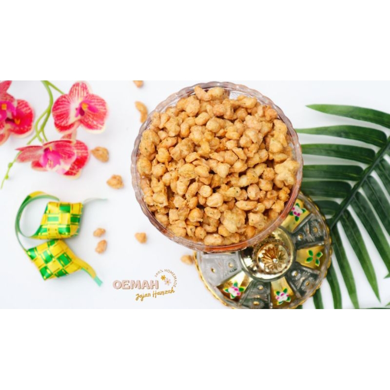 

Kacang Bawang Crispy Daun Jeruk Homemade - Camilan Gurih dan Kriuk - Snacks, Food