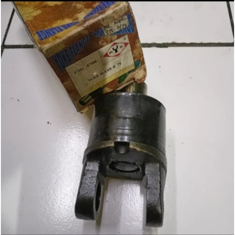 yoke Sleeve sleve Daihatsu hijet zebra espass s75 s88 s89 s91 1.0 1.3