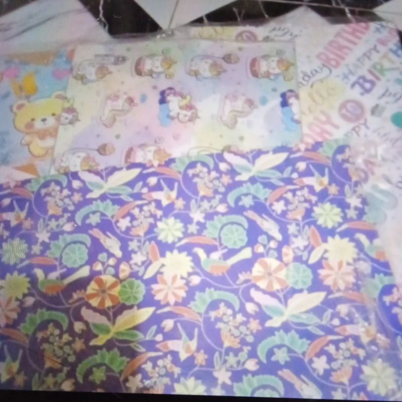 

Kertas Kado (packing)