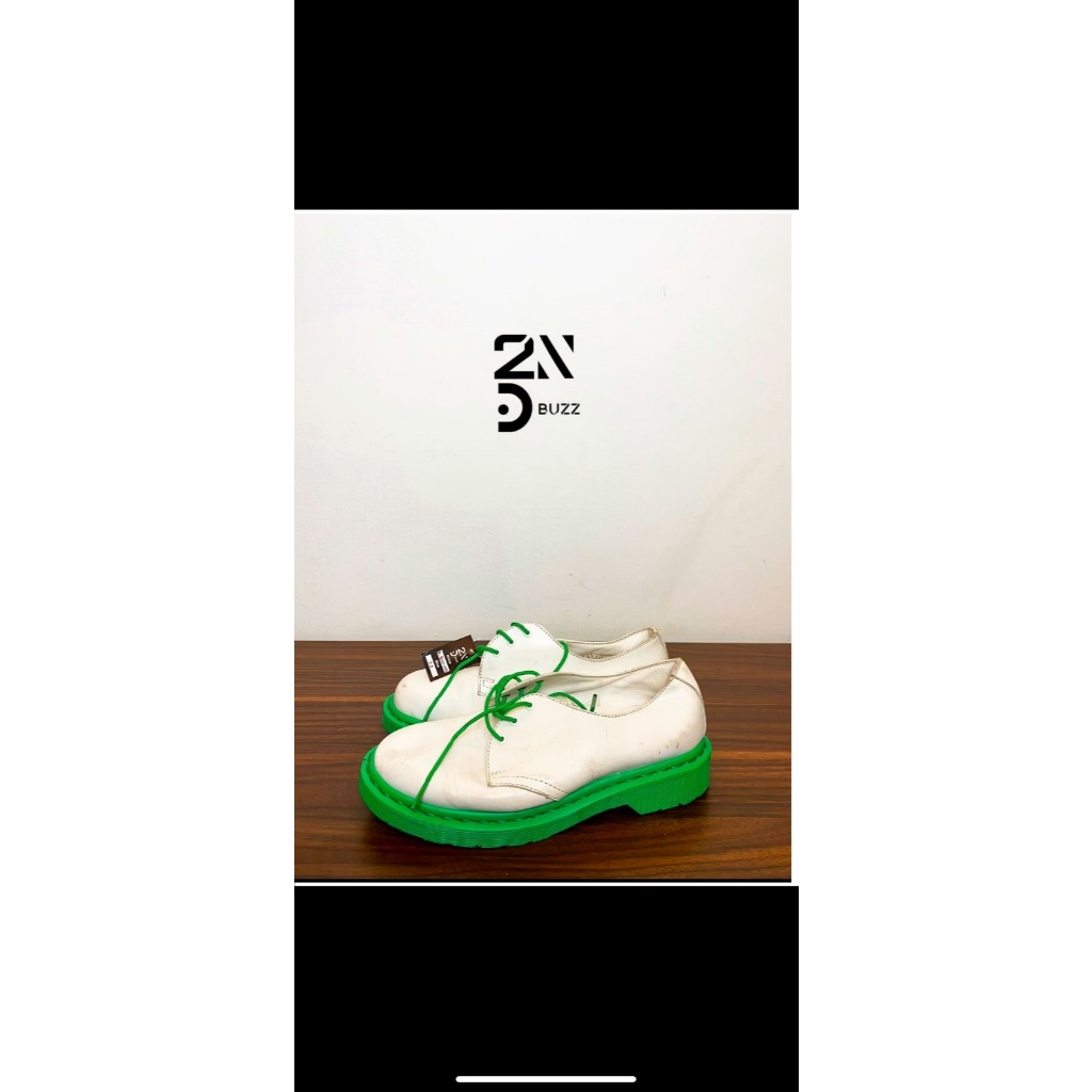 Sepatu dr martin size 39