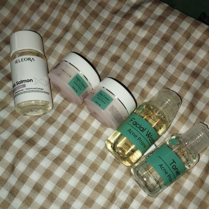 D'whisp Glow Eleora acne