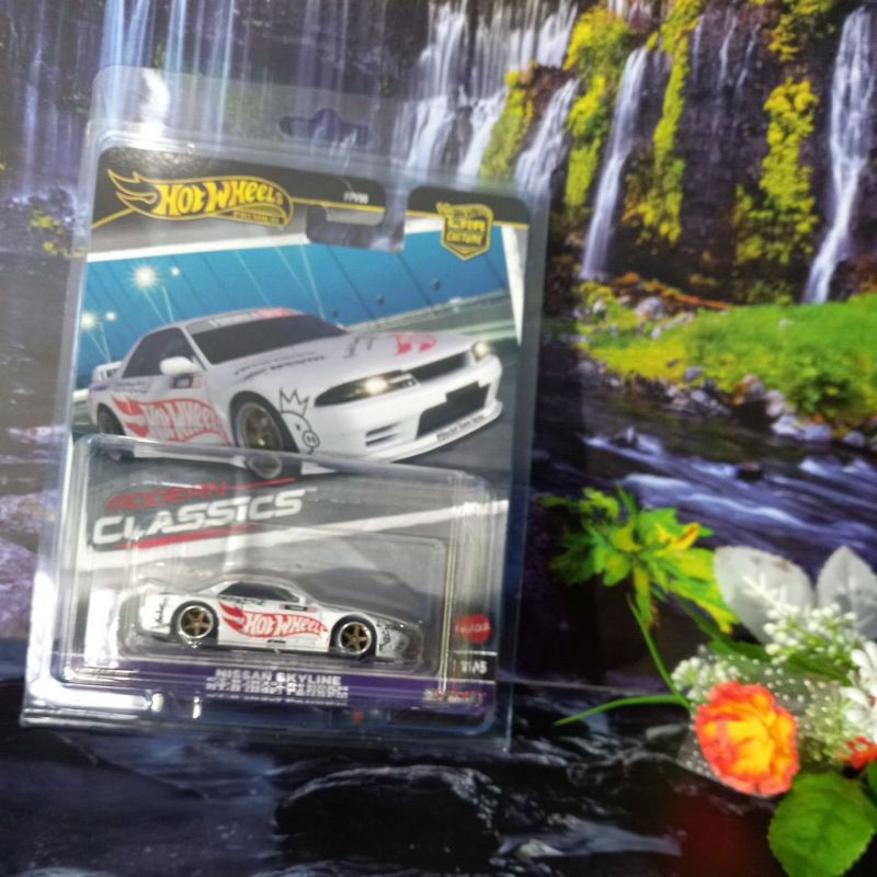 HOTWHEELS PREMIUM  NISSAN SKYLINE GT-R (R32) PANDEM