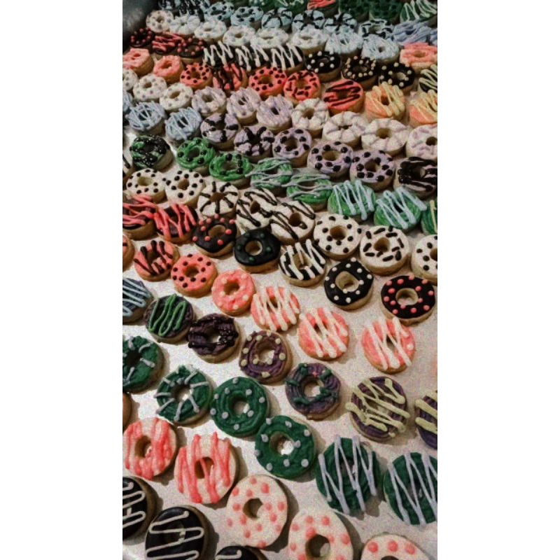 

KUE KERING PREMIUM SPESIAL IDUL FITRI 2025 UKURAN 500 GRAM