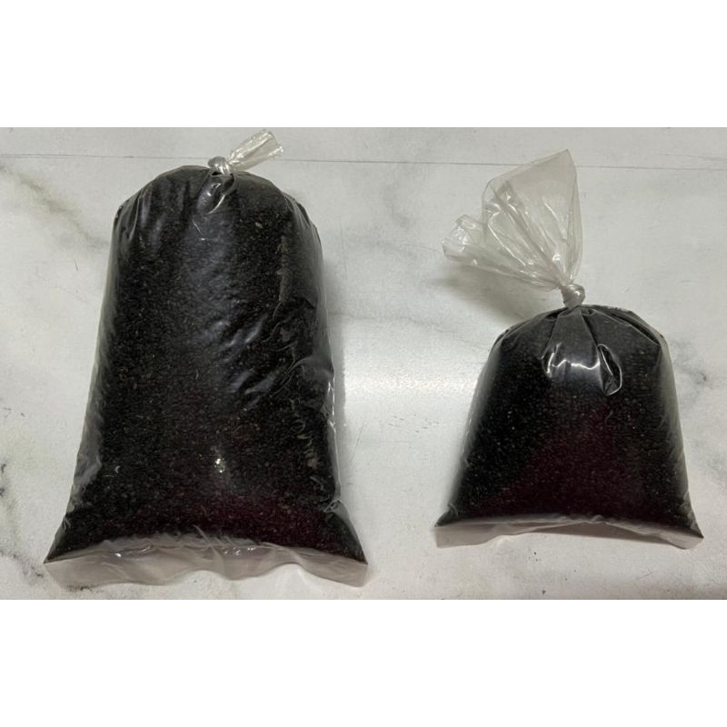 

Biji Selasih Premium