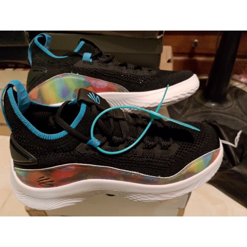 Sepatu basket Curry 8  Flow