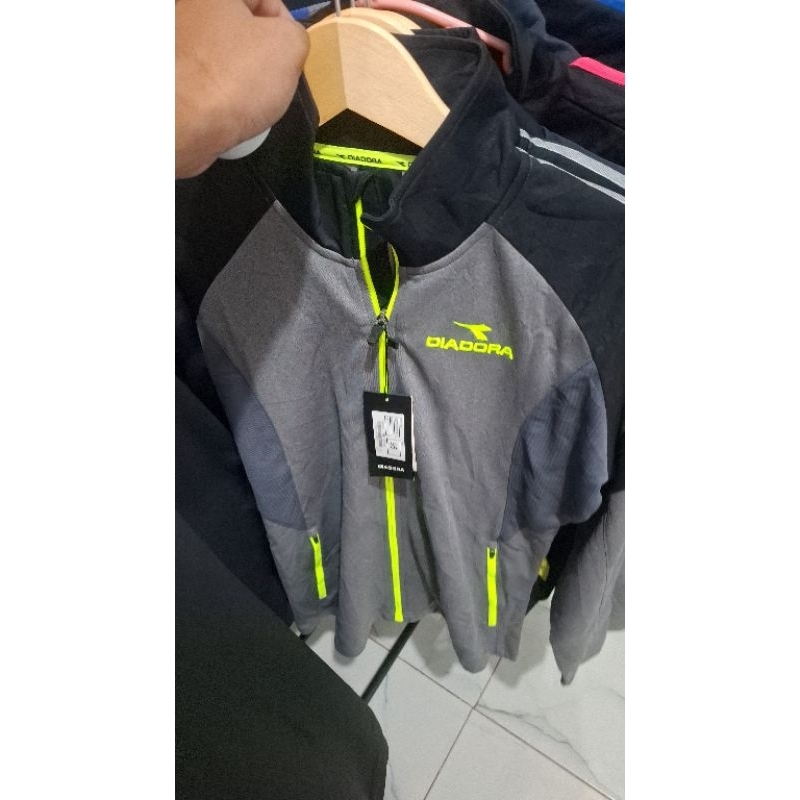 jaket tracktop brand luxury