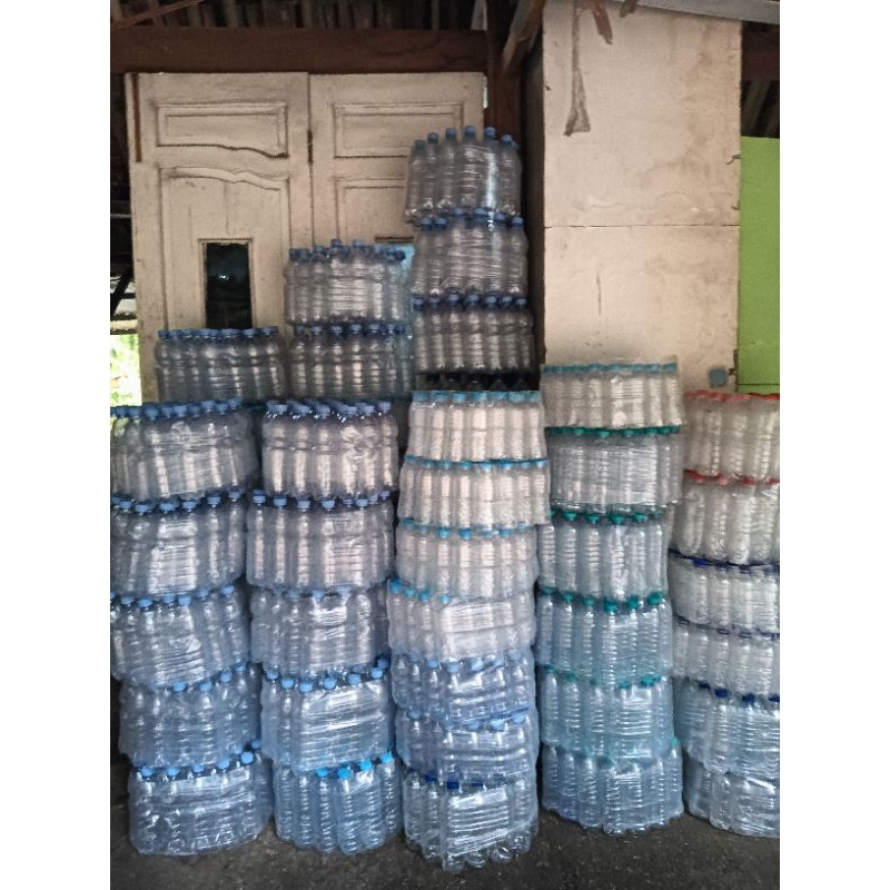 BOTOL AIR MINERAL,BEKAS BERSIH330mili, 600mili & 1.5 liter /Isi 1 kg