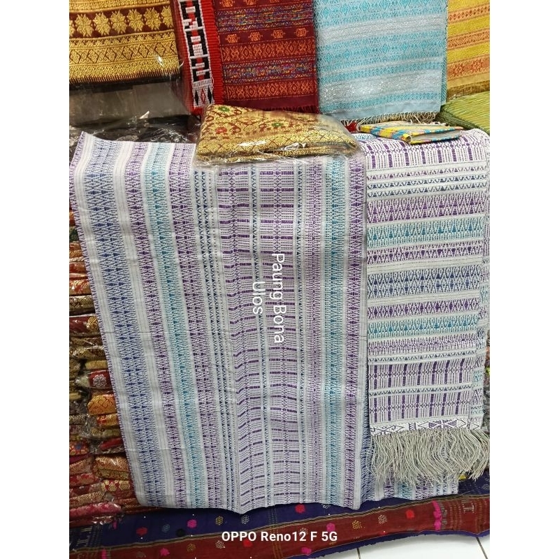 SARUNG PUCCA TENUNAN TOBA WARNA UNGGU DAN HIJAU