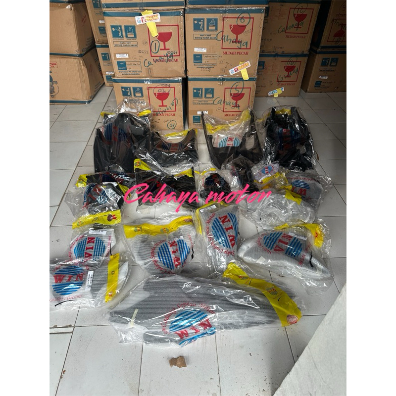 FULL BODY HALUS KASAR VARIO 125/150 OLD TAHUN 2015-2017 PRODAK WIN