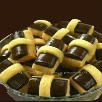 

kue kering coklat