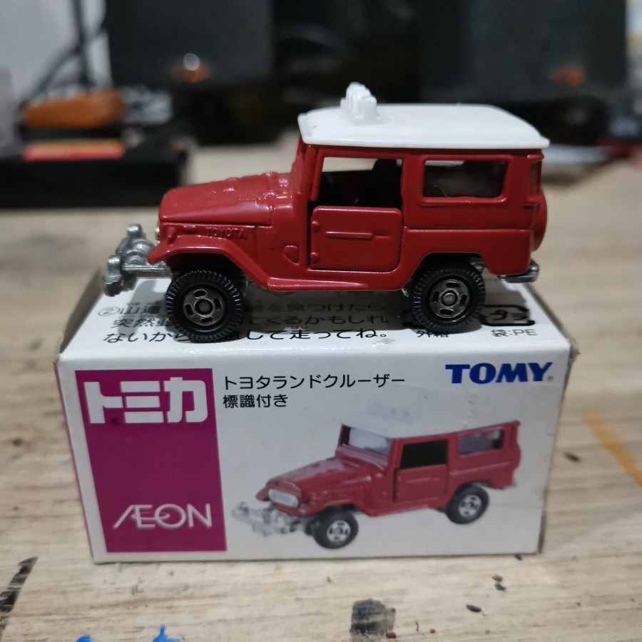 Takara Tomy Tomica Toyota Land Cruiser FJ40 AEON Merah Red