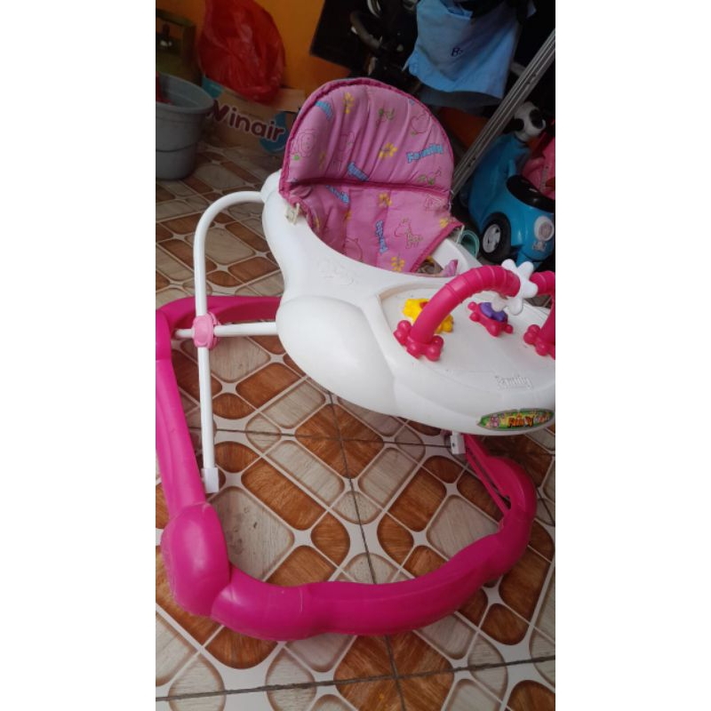FAMILY BABY WALKER
