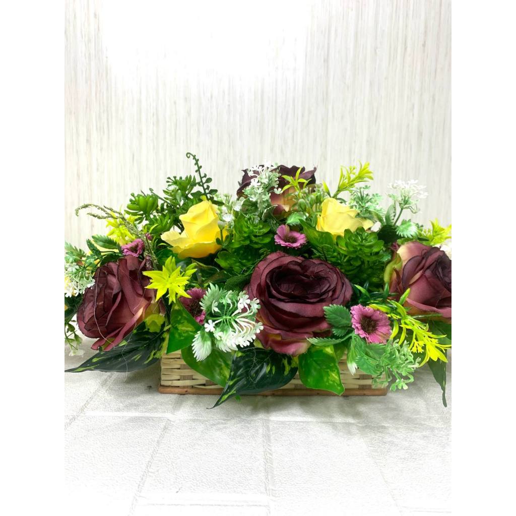 Bunga  Meja Oval Ros Antik Mix Ros Mini Vas Rotan Persegi Panjang