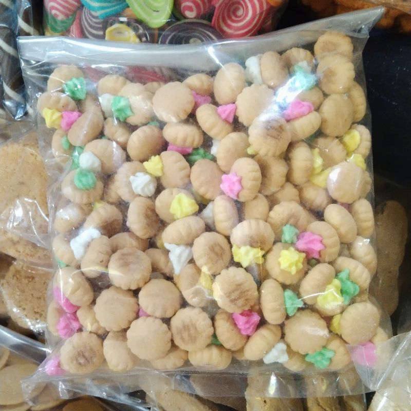 

Kue Kancing 200 gram