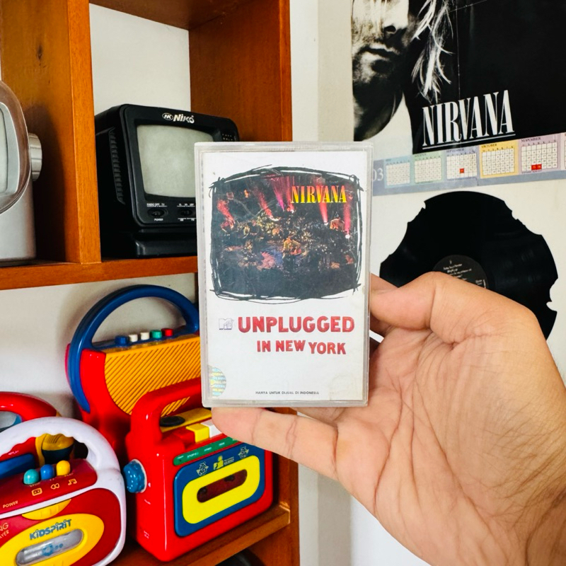 Kaset Pita / Tape / Walkman Nirvana Unplugged Original 100% Berfungsi / Tested Indonesia Luar Campur