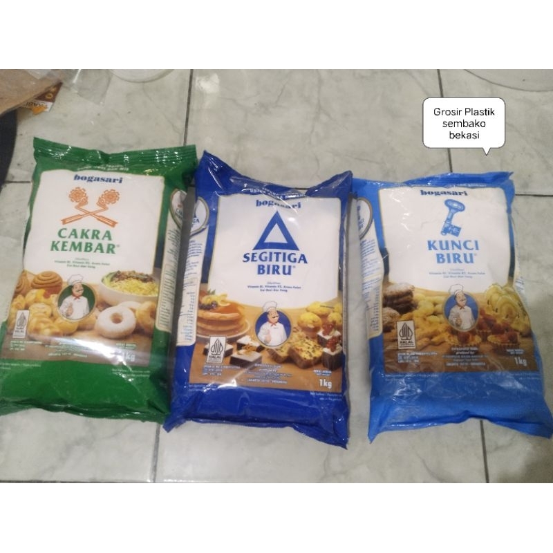 

Tepung Terigu/Tepung cakra/Tepung segitiga/Tepung kunci biru