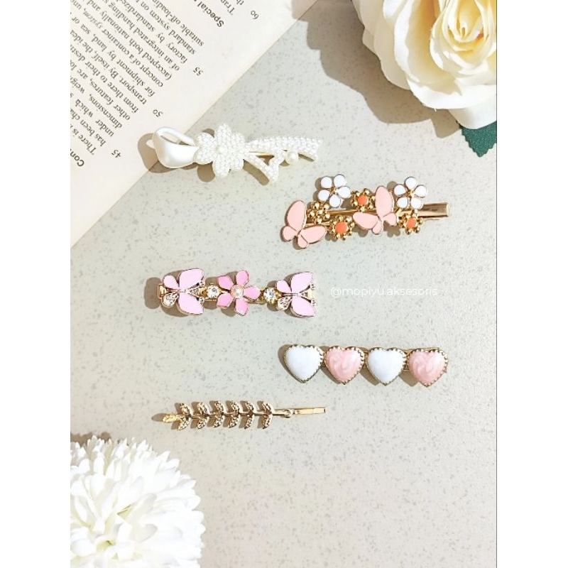 MOPIYU 5Pcs Jepit Rambut Korea Jepitan Bross Kerudung Emas Motif Liontin Bunga Pita Love Kupu-kupu T