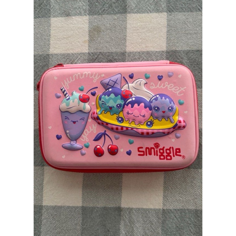 

Smiggle Pencil Case