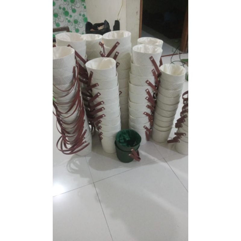 Tas pandan anyam model ember - tas serut anyaman