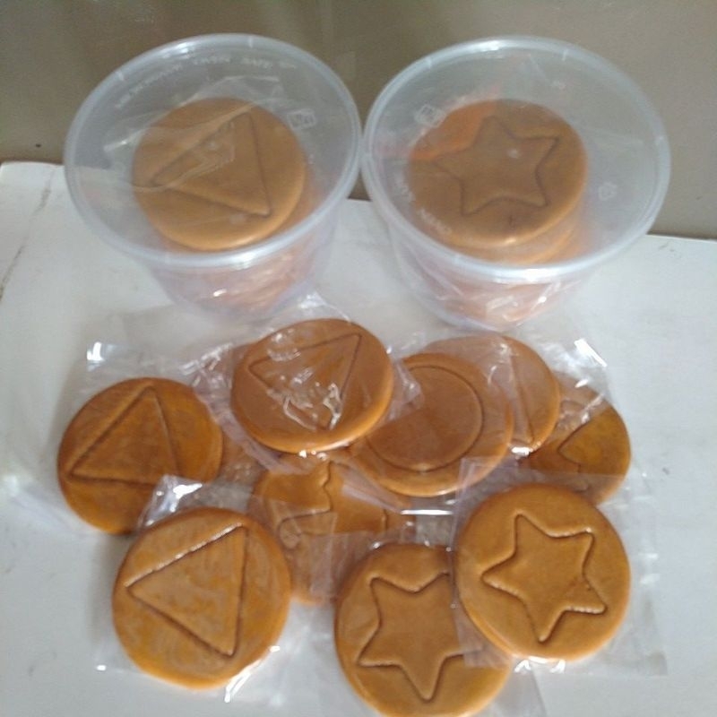 

Dalagona Cendy 1 box isi 10 pis ukuran 8cm