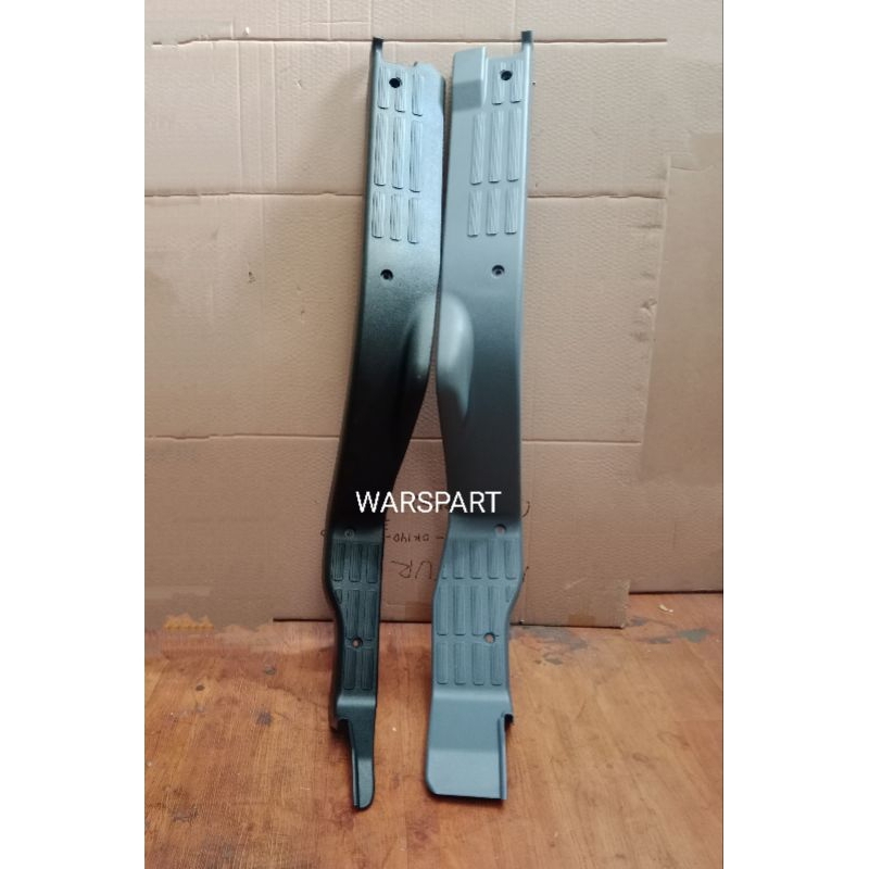 SCUFF PLATE PENJEPIT KARPET MITSUBISHI CANTER 110ps/125ps ORIGINAL