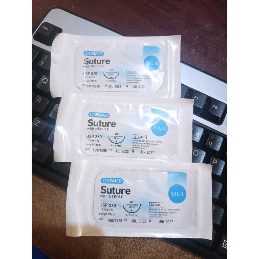 Onemed Benang Silk Suture Hecting Curve 2/0 & 3/0