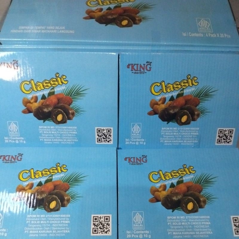 

D'KING CLASSIC 3In1 (1 Dus @ 4 Pack) kurma utuh lapis cokelat isian kacang Mede & Almond