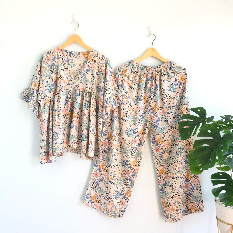 Nuna Set / Oneset Piyama Jumbo / Setelan Rayon Ruffle / Piyama Kancing