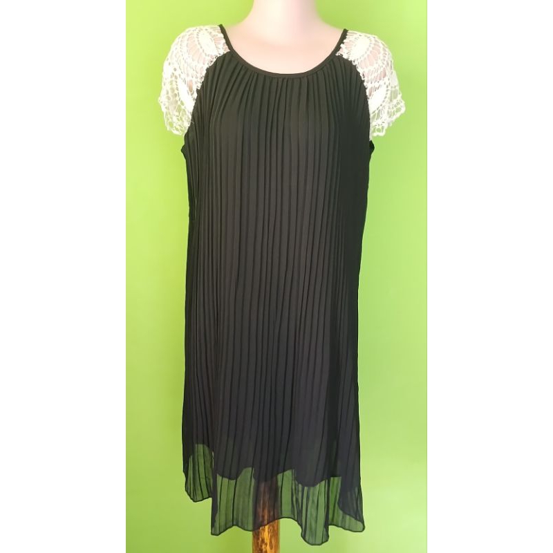 dress longgar hitam