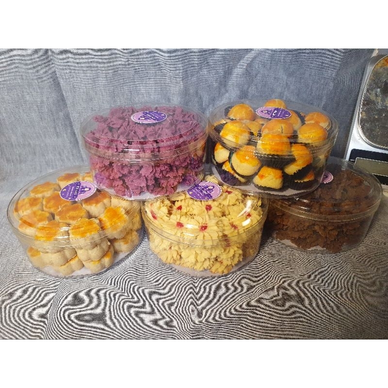 

PAKET PREMIUM KUE KERING NASTAR KACANG EMPRIT 500g