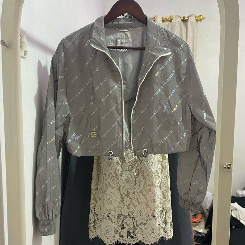 jaket merk bershka