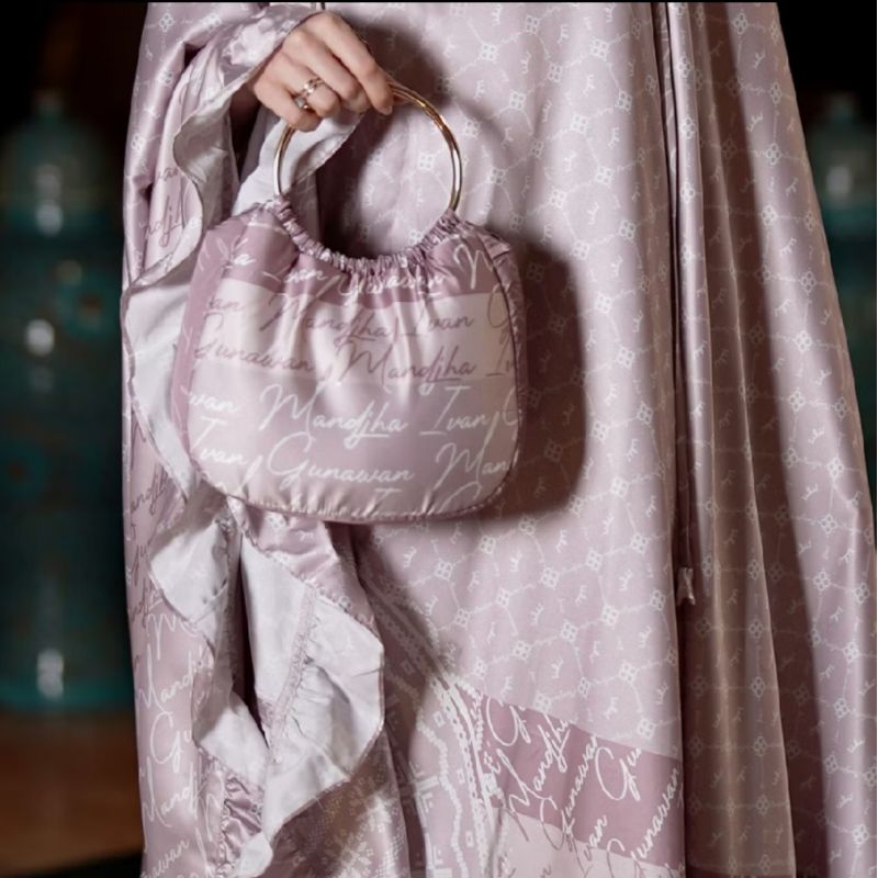 Mandjha Set Ivan Gunawan Fashion Original One Set, Ready Banyak Motif Lainnya Ethnic Graphical Red S