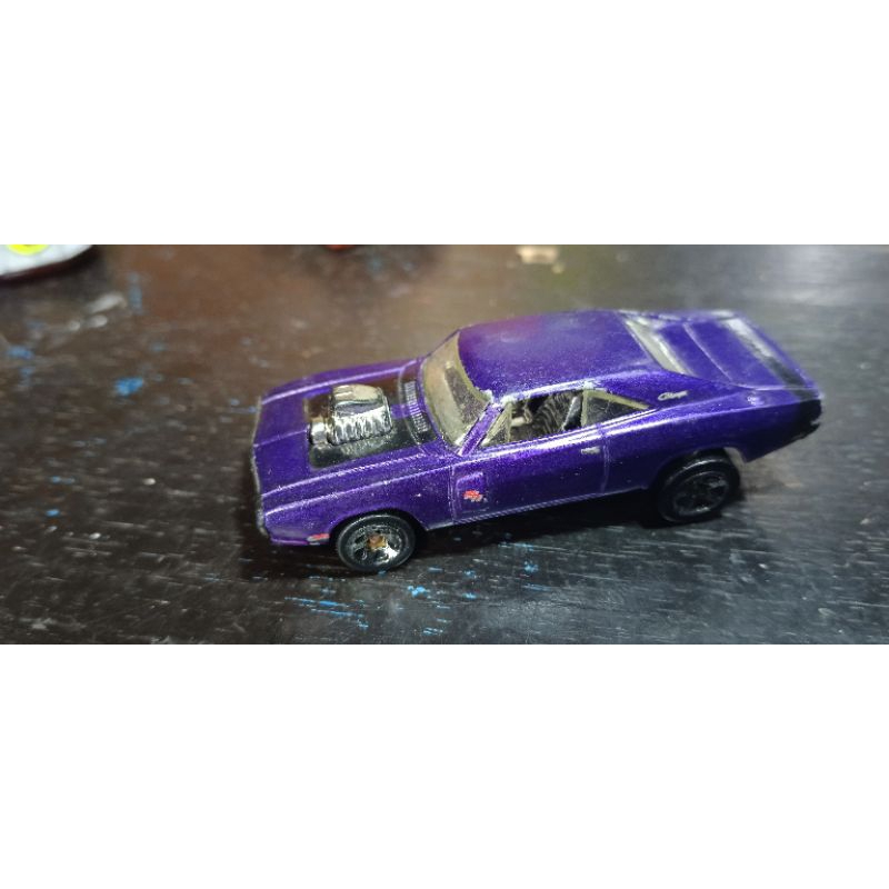 diecast hot wheels dodge Charger preloved