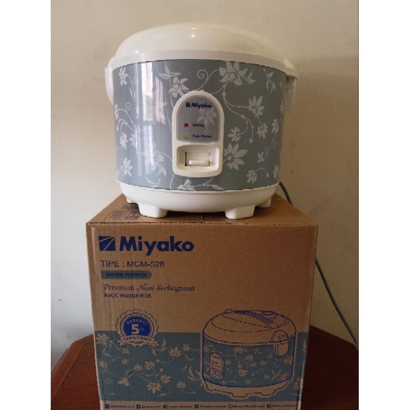 Rice Cooker Miyako 1,8Liter MCM-528 .MAGIC COM MIYAKO MCM-528 (Silver Flower)
