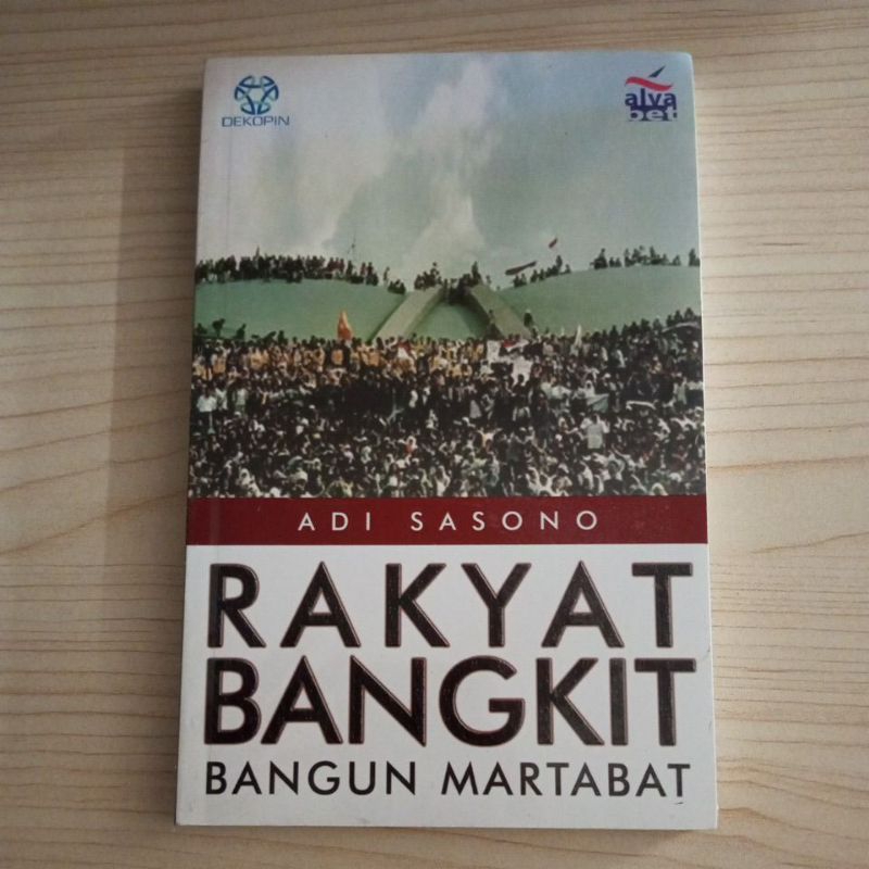 BUKU RAKYAT BANGKIT BANGUN MARTABAT OLEH ADI SASONO SEGEL