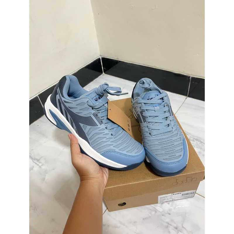 Sepatu Tennis/ Badminton Diadora women biru ukuran 38 sale 70% (KESUKI)