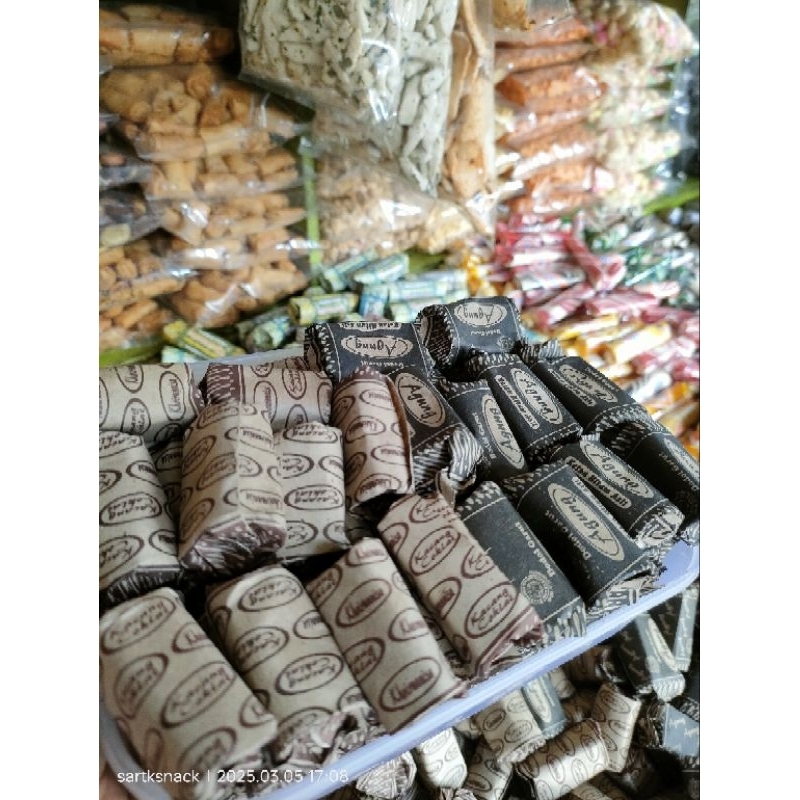 

Dodol ketan hitam dodol batik dodol kacang coklat 500 gr