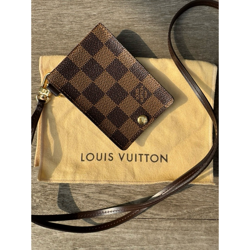 

XSOLDX SALE AUTHENTIC LOUIS VUITTON BANDOU ID CASE LANYARD 2006