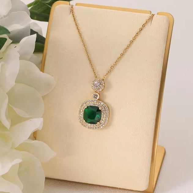 Kalung Emas Liontin Batu Permata Kalung Wanita Mewah Kalung Xuping Emas Dengan Batu Permata